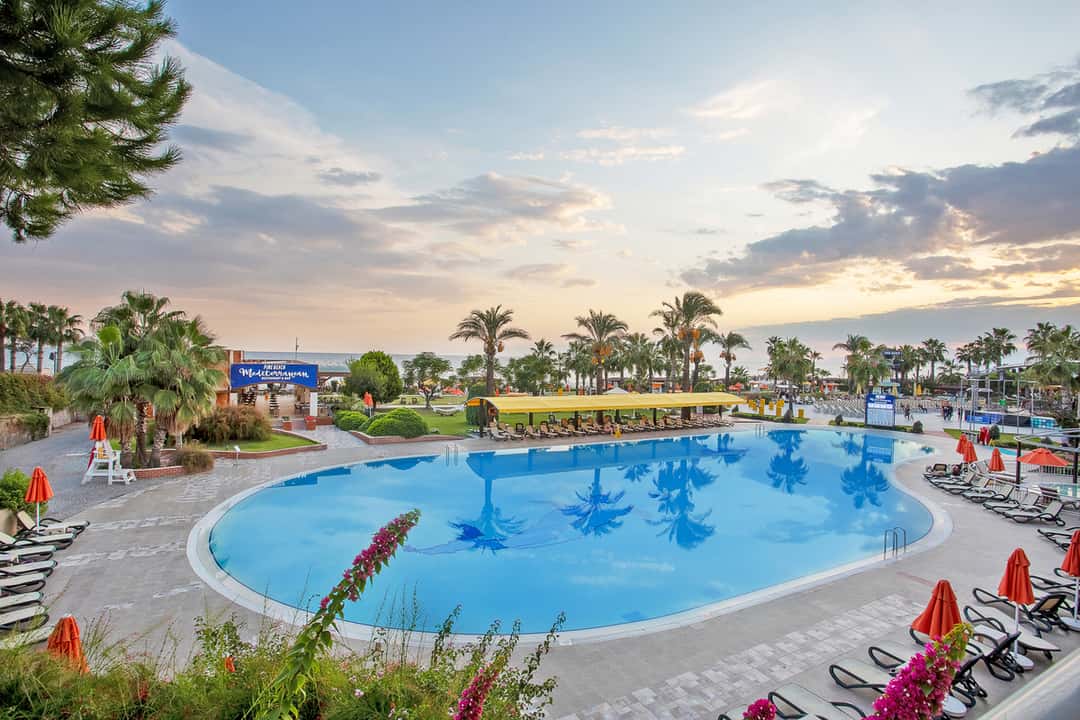Hotel Pine Beach Belek