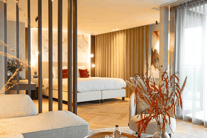 The Cornr Hotel