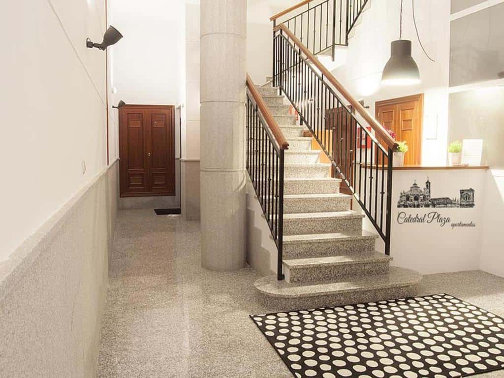 Apartamentos Granada Catedral Plaza 3000