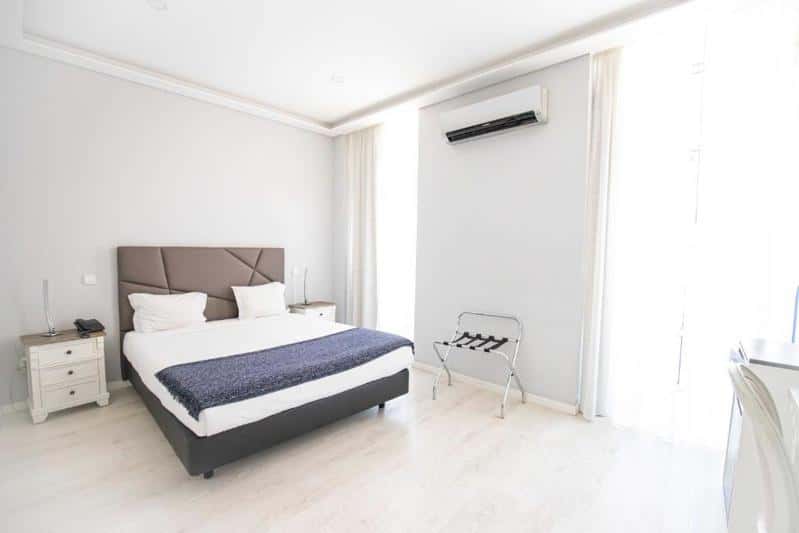 Grande Pensão Residencial Alcobia