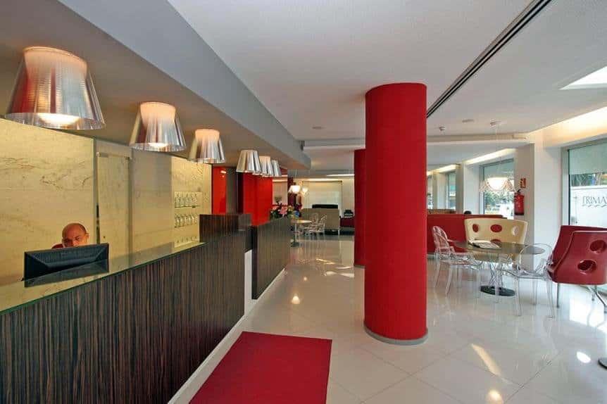 Oasis Plaza