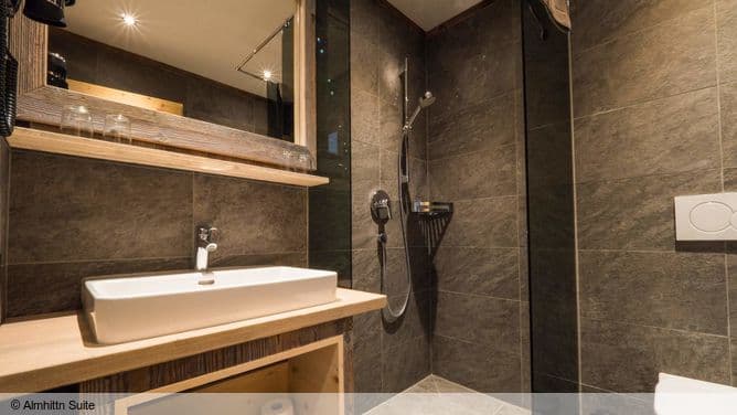 Almhittn Suites 7