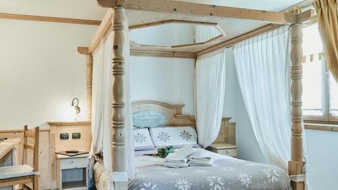 Hotel 2000 Eira 2