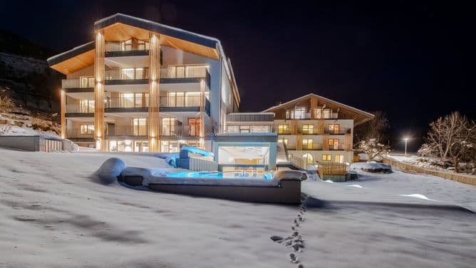 Maraias Luxury Suites & Apartments 8