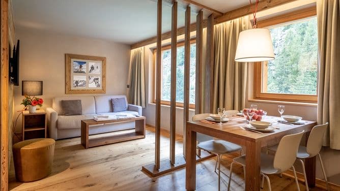 SWISSPEAK Resorts Zinal 3