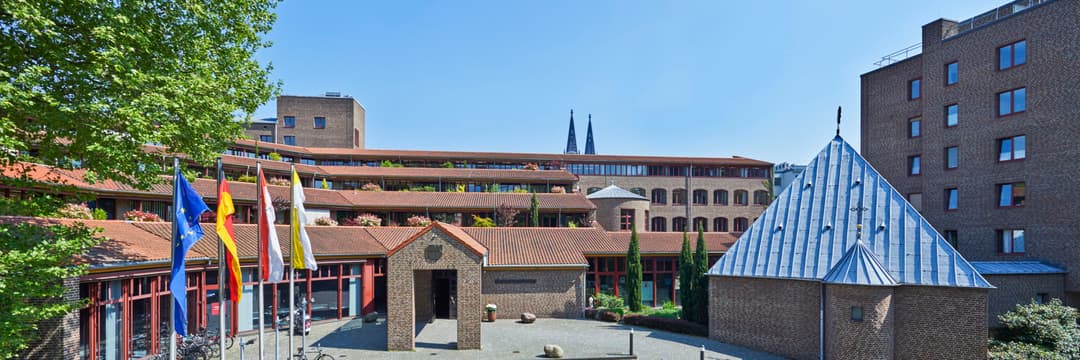 Maternushaus, foto 1