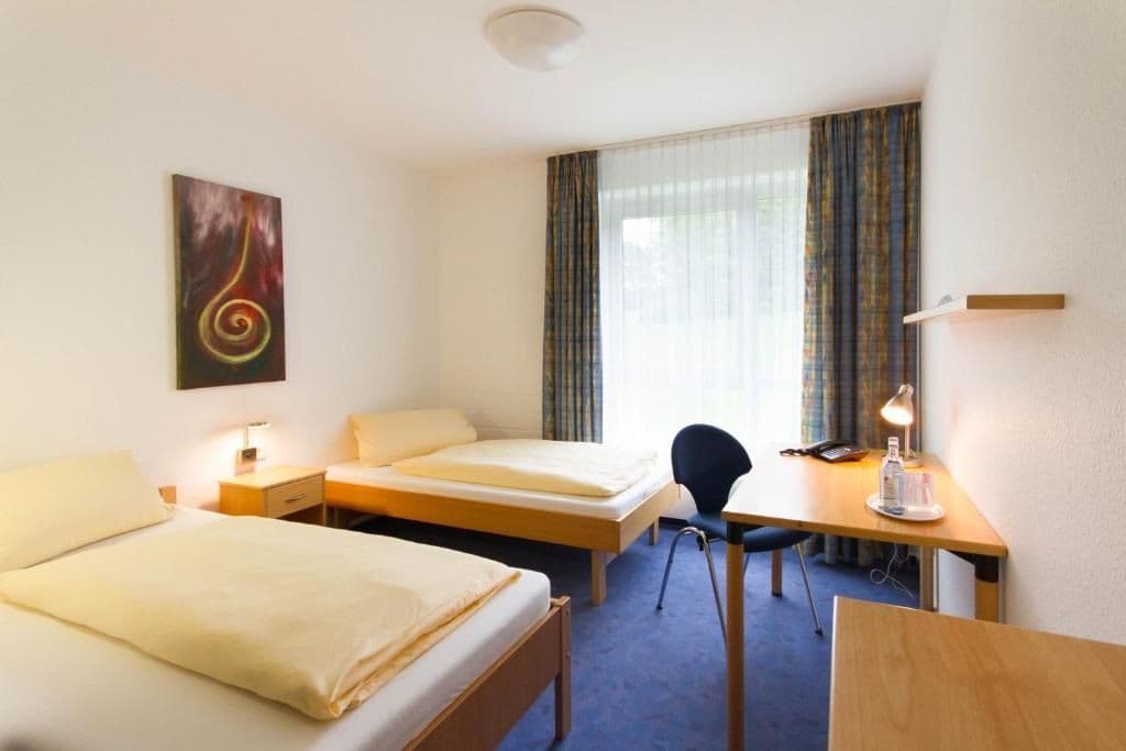 Bergkloster Bestwig — foto 1