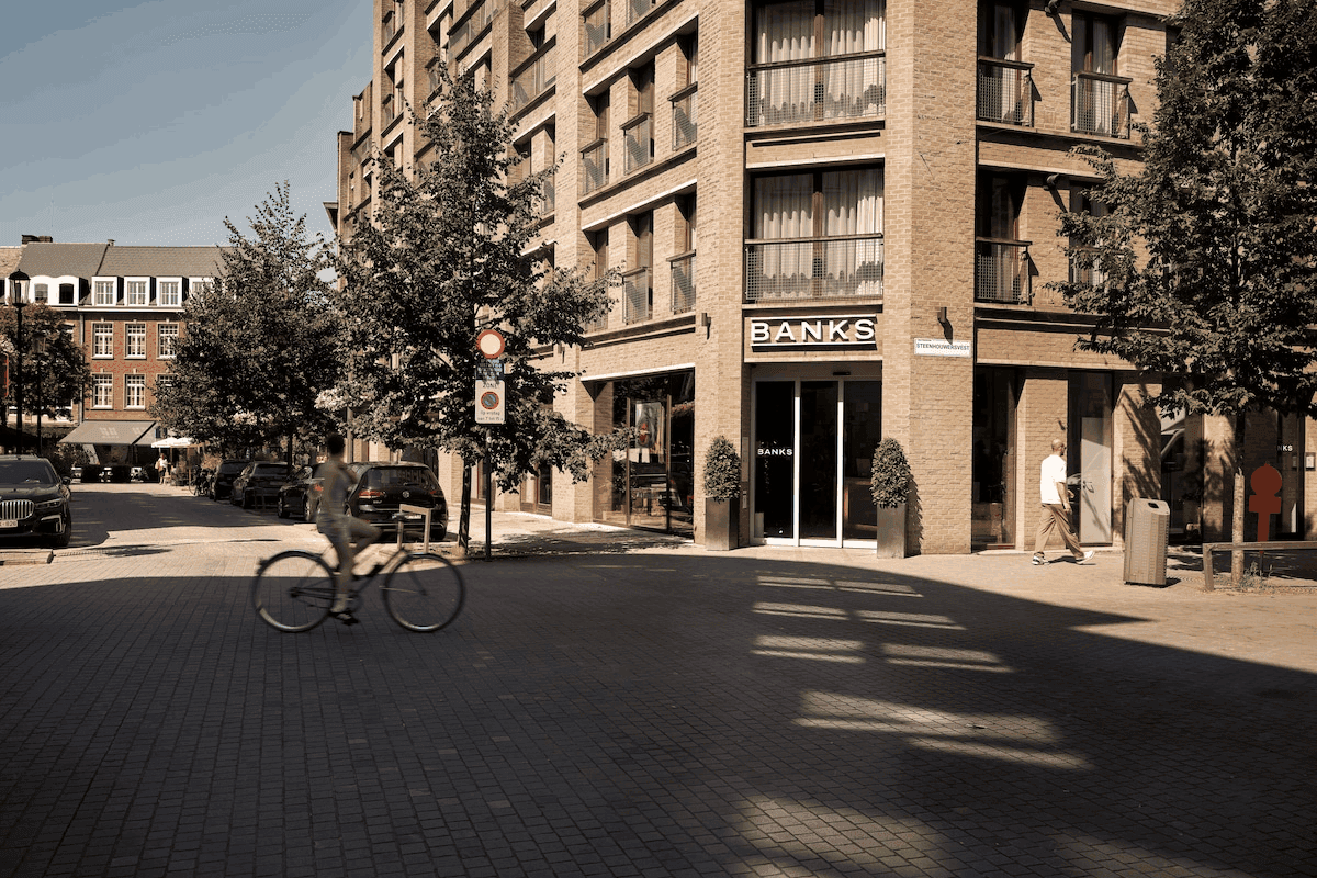 BANKS Antwerp — foto 1