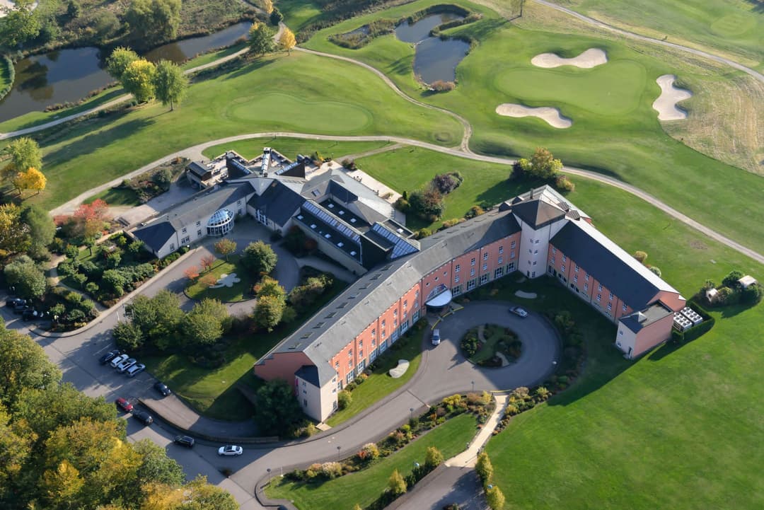 Hotel Mercure Luxembourg Kikuoka Golf & Spa, foto 1
