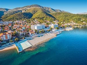 Carine Hotel Delfin 2