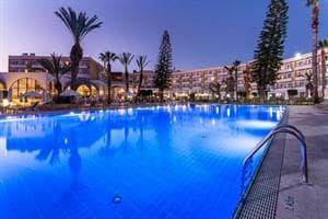Louis Phaethon Beach, foto 1