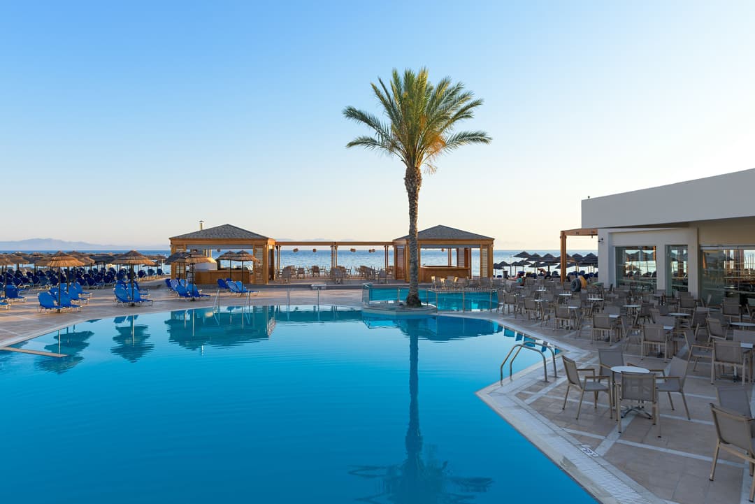 Avra Beach Resort Hotel & Bungalows, foto 1