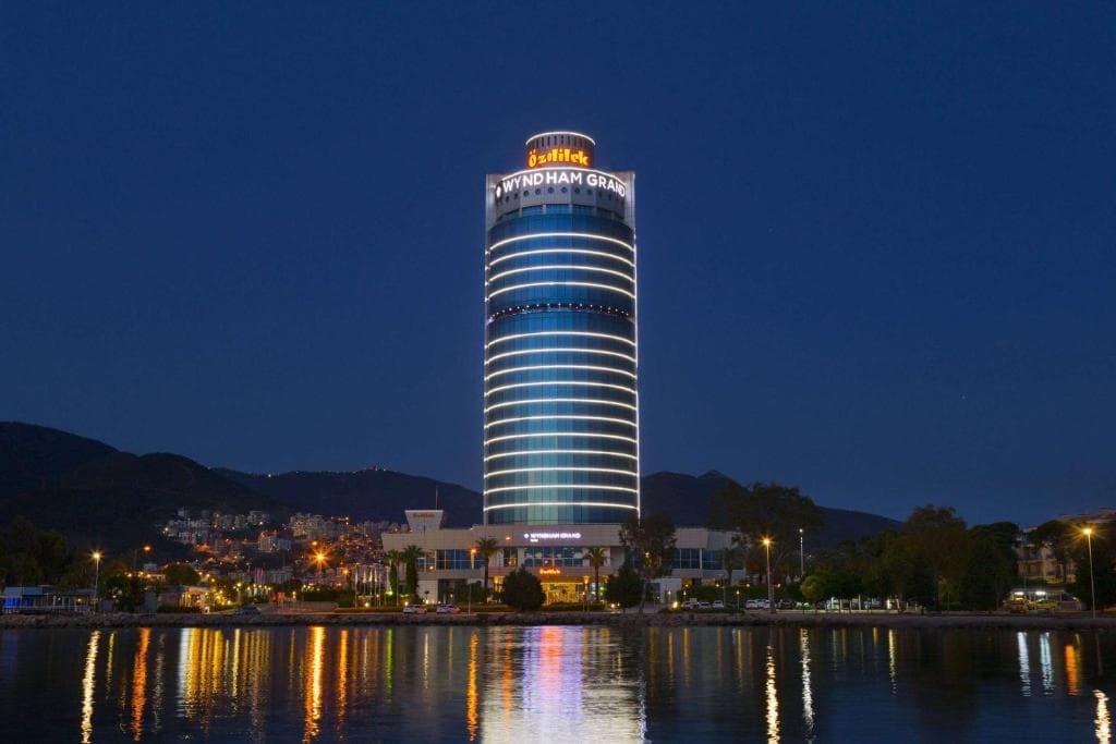 Wyndham Grand Izmir Özdilek Thermal & Spa, foto 1