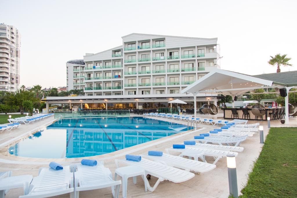 Falcon Hotel, foto 1