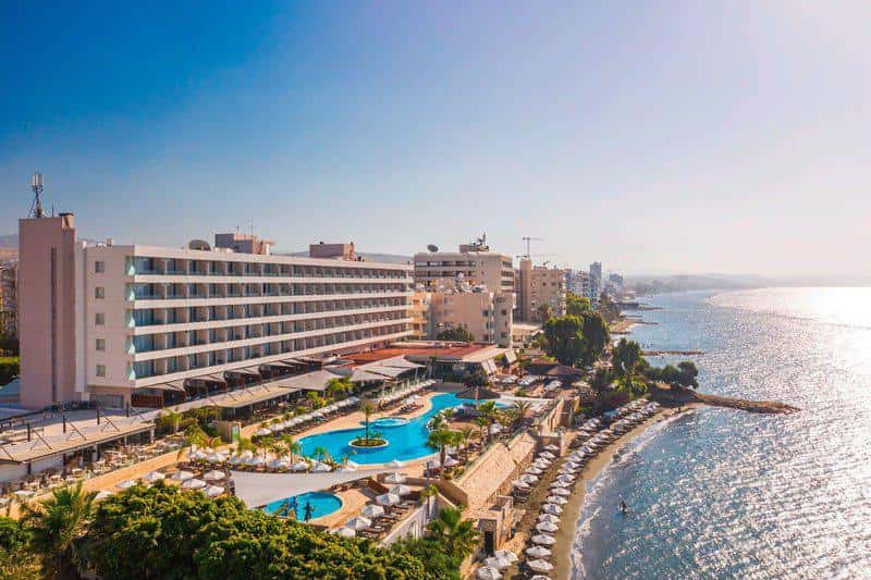 Royal Apollonia Louis