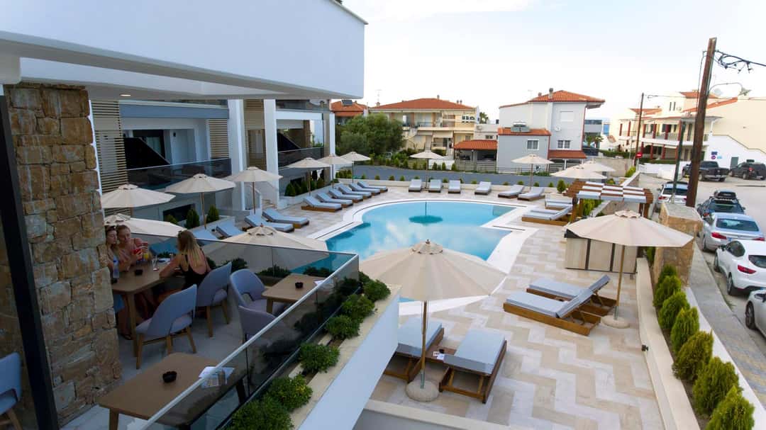 Agnes Deluxe Hotel