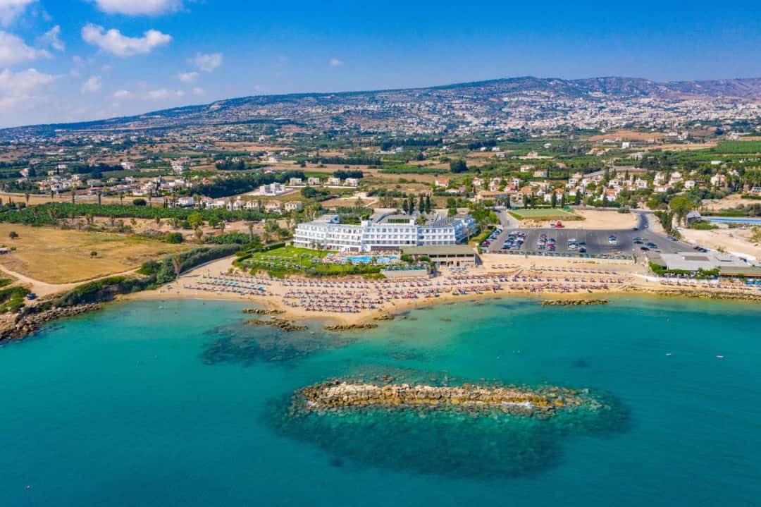 Coral Beach Hotel & Resort