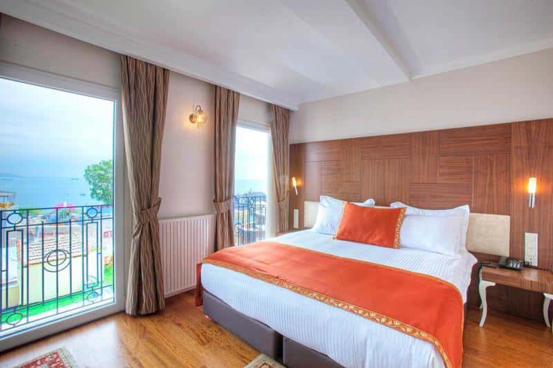 Arena Hotel