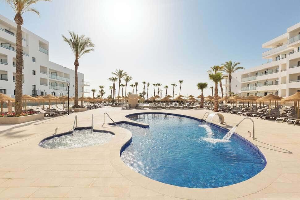 Best Oasis Tropical