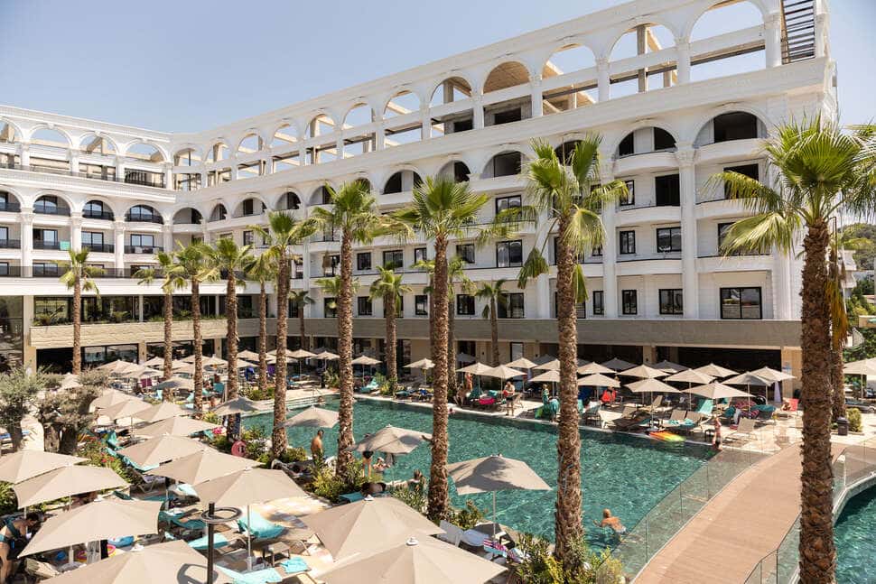 Fafa Aqua Palace Hotel