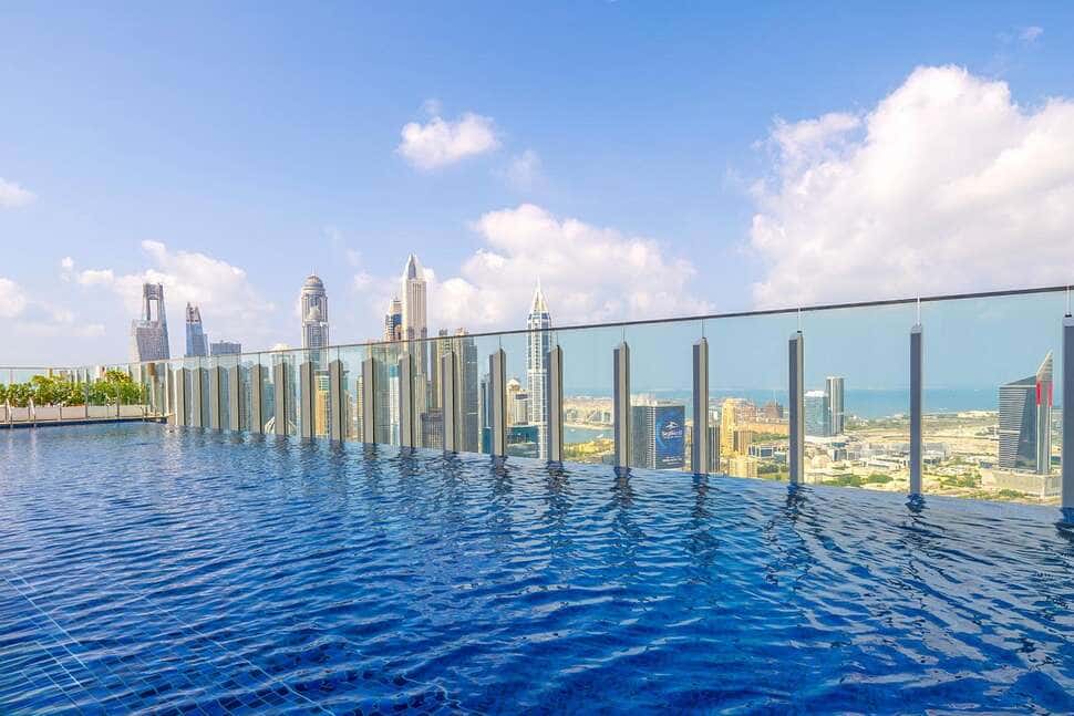 Taj Jumeirah Lake Towers