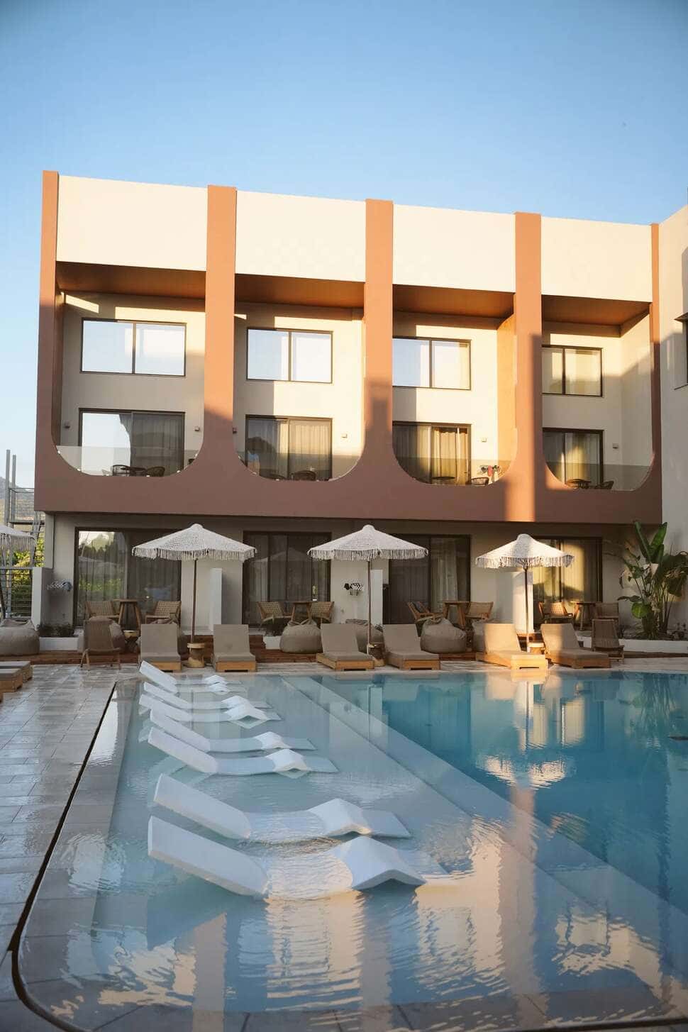 Aethra Hotel