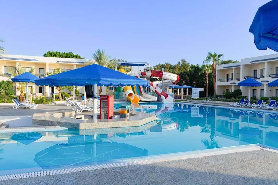 Cataract Resort