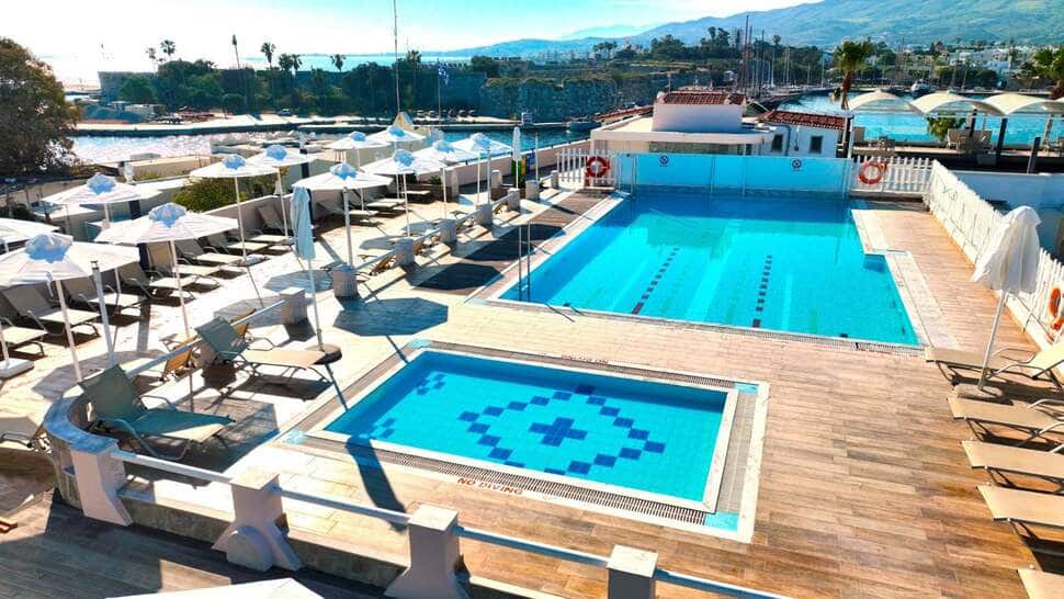Kosta Palace City Hotel